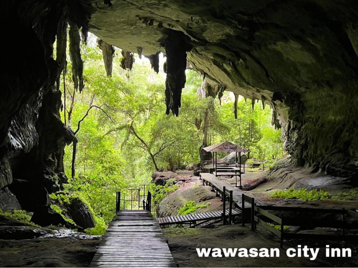 Wawasan City Inn Batu Niah Buitenkant foto
